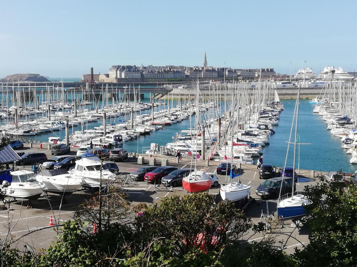 Chambres D'Hotes Les Fleurettes En Baie Du Mont Saint Michel מראה חיצוני תמונה